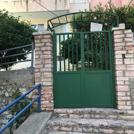 Apartment Pandora